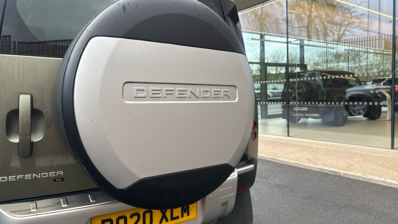 Land Rover Defender 2.0 D200 SE 110 5dr Auto Diesel Estate